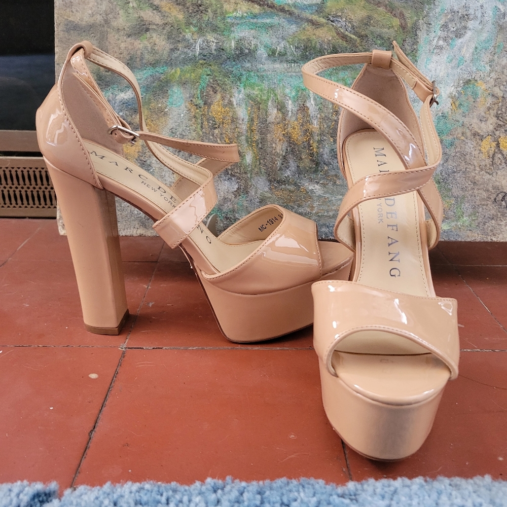 Marc Defang Size 9 Platform Heels